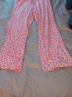Source Unknown Pink Leopard Print Pajama Pants